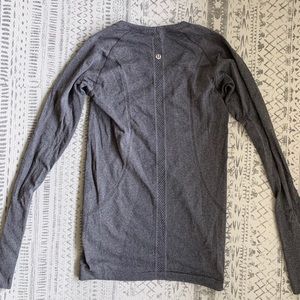 Lululemon swiftly tech long sleeve